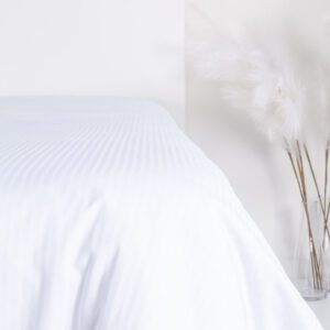 Cover Duvet 250 Hilos Polialgodón Saten Stripe 1 Talego flap y welcro